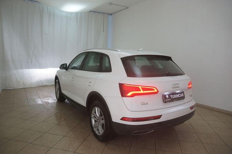 Audi Q5 40 TDI quattro S tronic Business