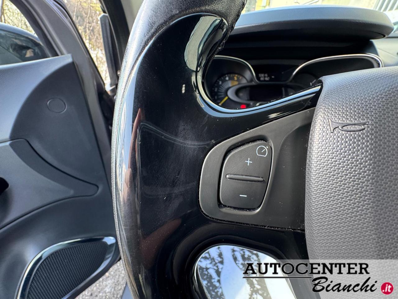 Renault Captur 1.5 dci Intens (energy r-link) 110cv