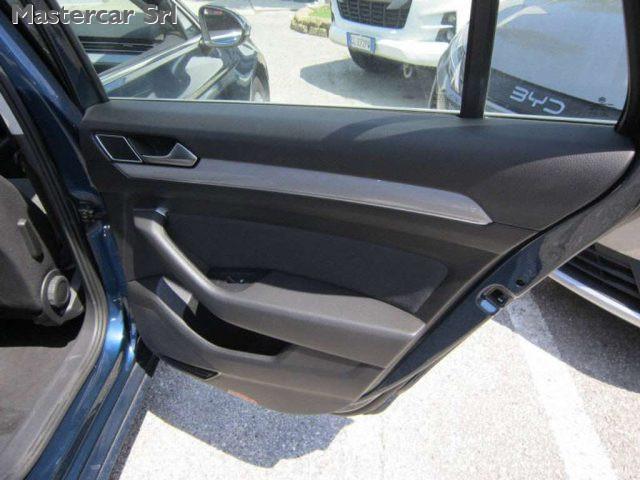 VOLKSWAGEN Passat Variant Passat VIII Variant 2.0 tdi Business 150cv dsg tg
