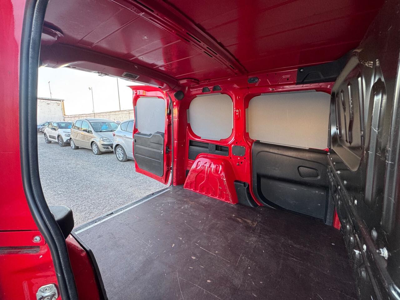 Fiat Doblo 1.4 T-Jet 16V Emotion Metano