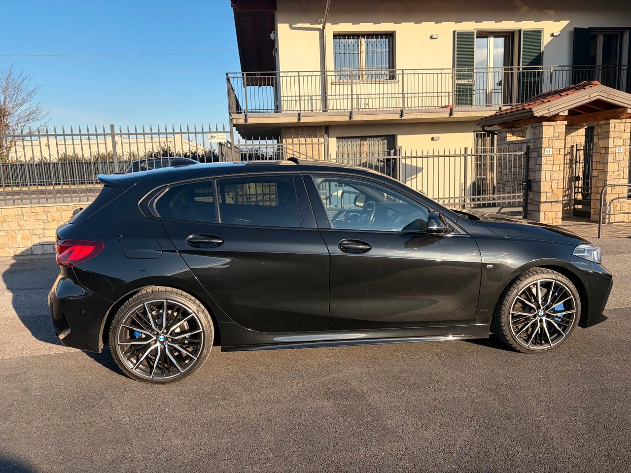 Bmw 118d 5p. Msport