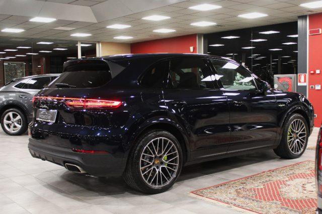 PORSCHE Cayenne 3.0 V6 E-Hybrid *SPORT CHRONO*RADAR*SERVICE UFF*