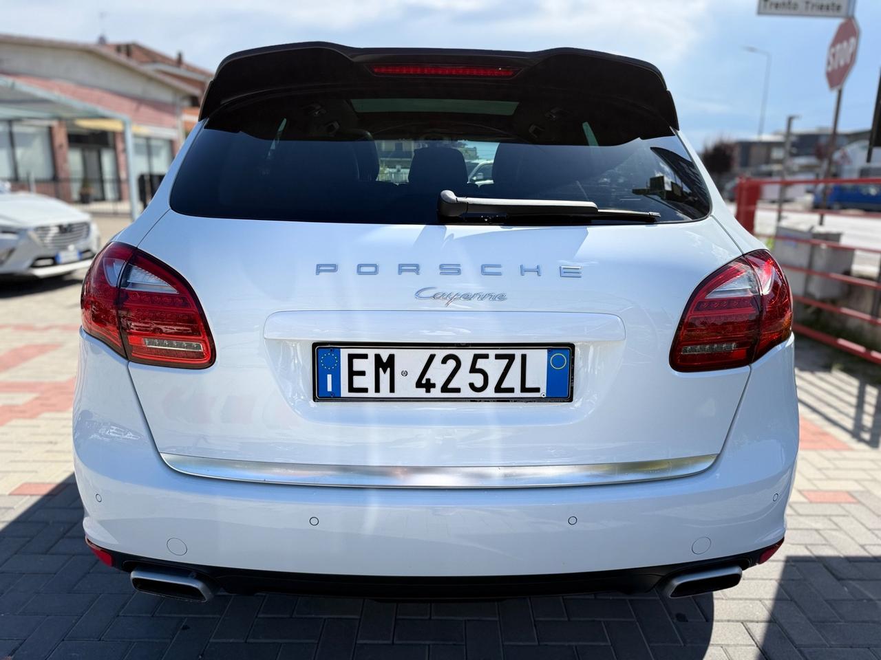 Porsche Cayenne 3.0 Diesel MOTORE CON 120.000 KM FATTURA