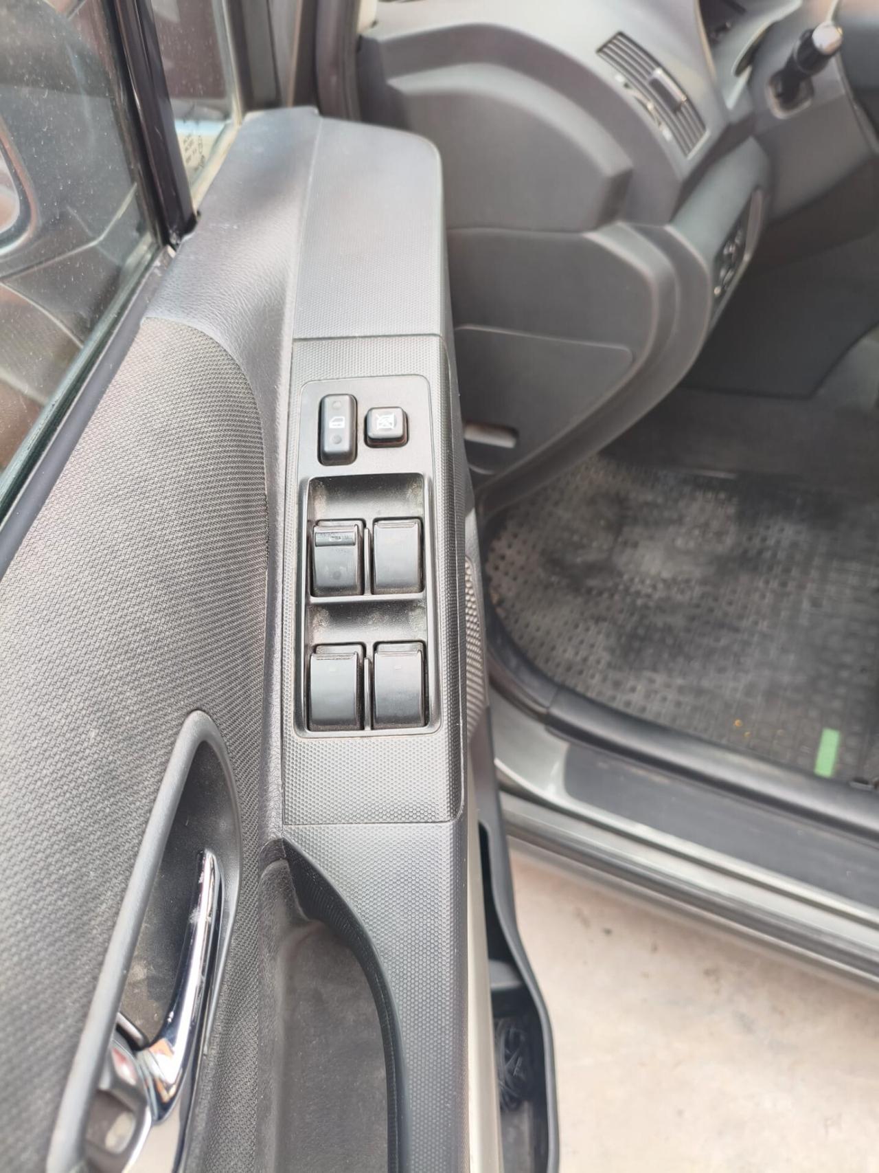 Toyota Corolla Verso 2.0 16V D-4D