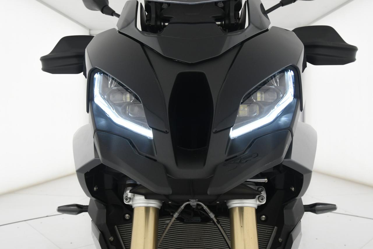 BMW S 1000 XR TRIPLE BLACK 2.500KM+C17"