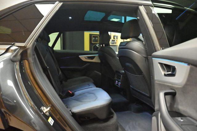 AUDI Q8 50TDI Q.TIP.286CV S-LINE TET.22"360°HEAD-UP FULL!!