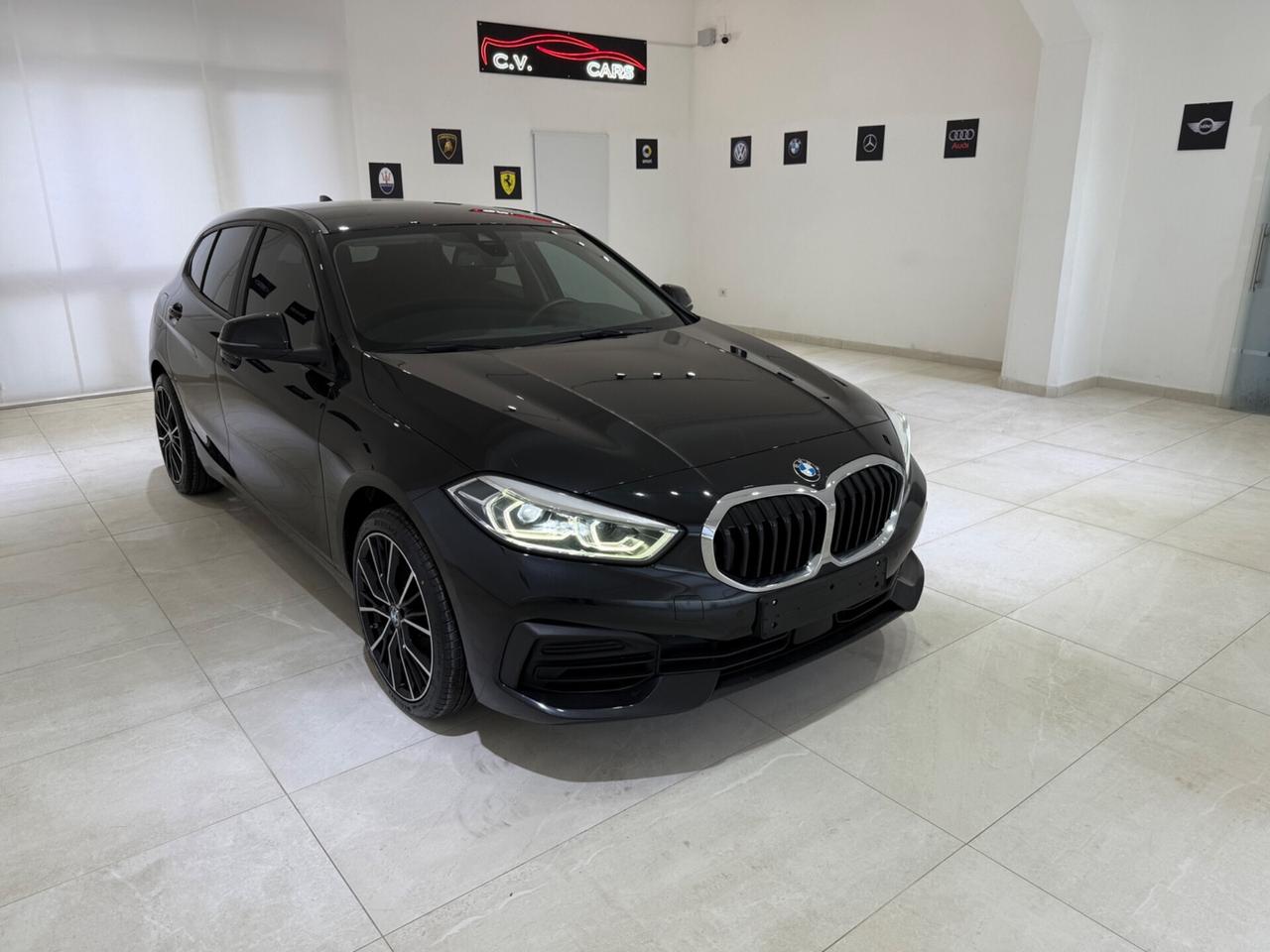 Bmw 116 116d SPORT 5p. TOTAL BLACK FARI E STOP FULL LED