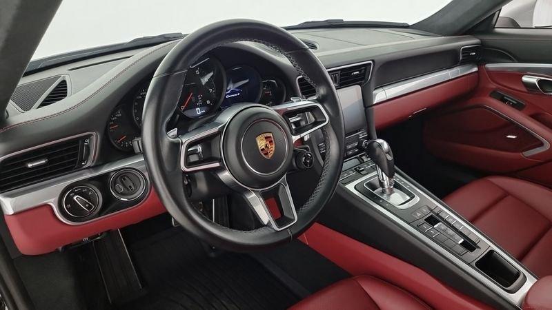 Porsche 911 911 3.0 Carrera 4 Coupé