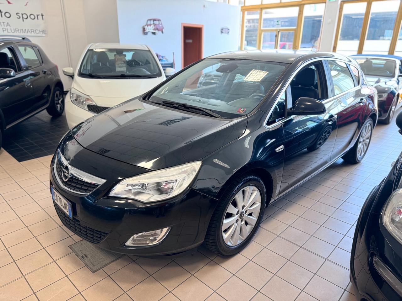 Opel Astra 1.7 CDTI 110CV 5 porte Cosmo Fleet