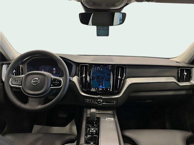 VOLVO XC60 B4 (d) aut Plus Dark N1 Tetto Panoramico Ap.