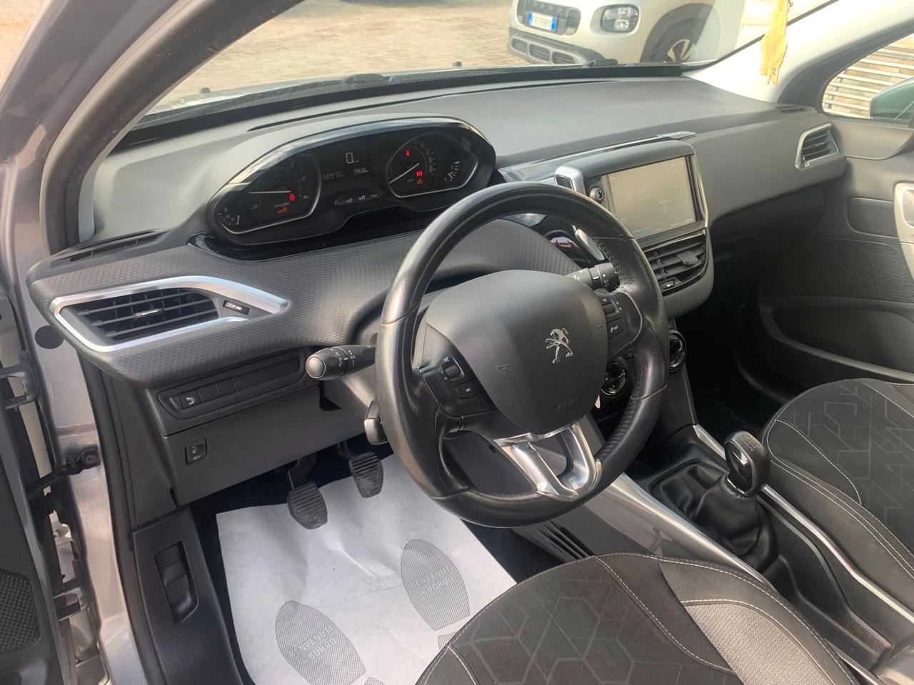 Peugeot 2008 1.6 BlueHDi 75 Active anno 2018