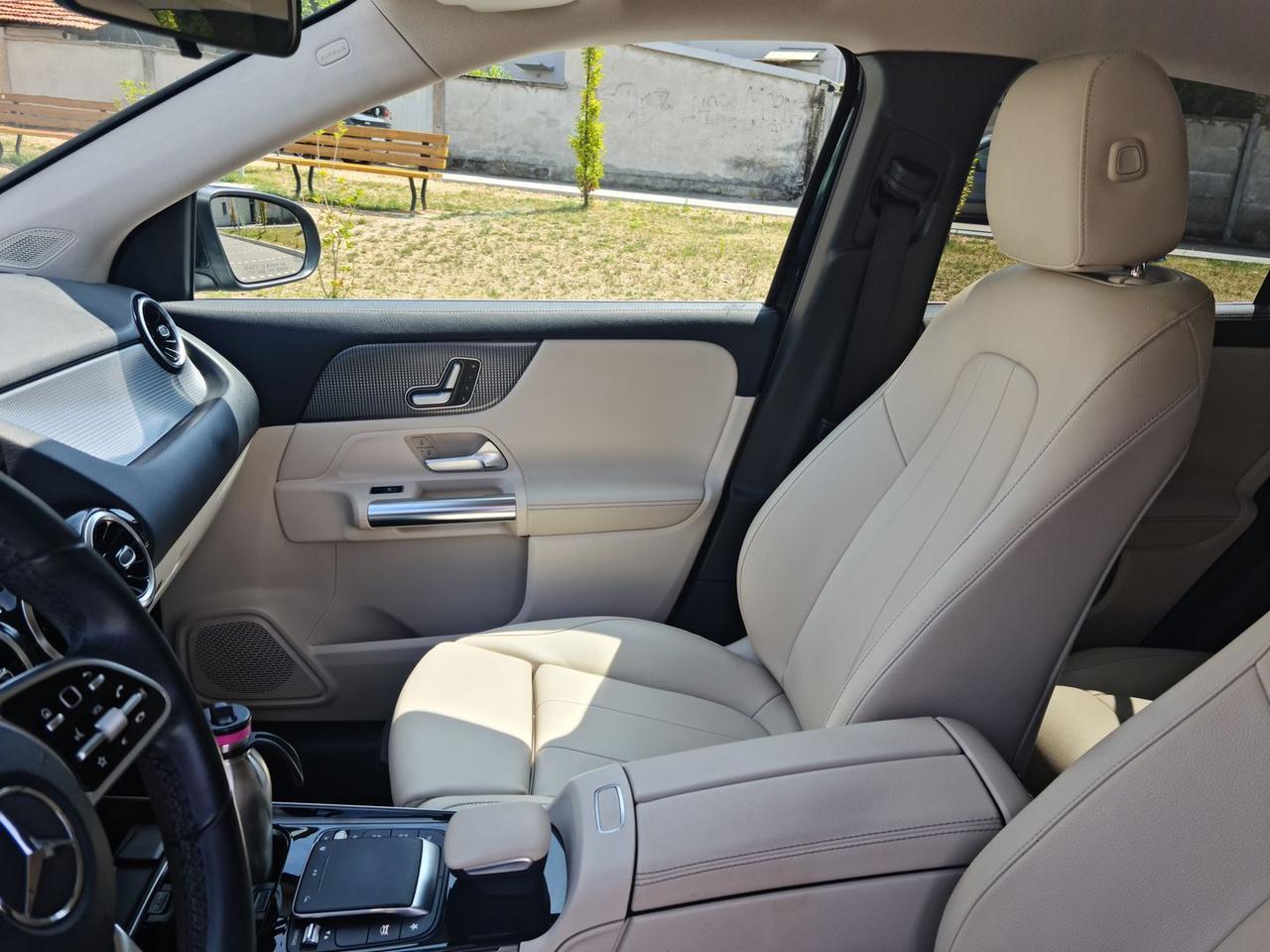 Mercedes-Benz CLA 250 PREMIUM #6265