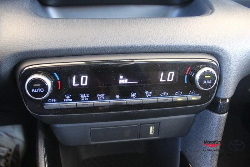 Toyota Yaris 1.5 Hybrid 5 porte Lounge