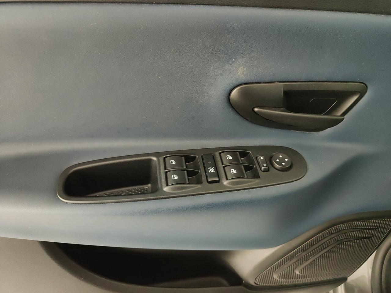 Lancia Ypsilon 1.0 FireFly 5 porte S&S Hybrid Platino