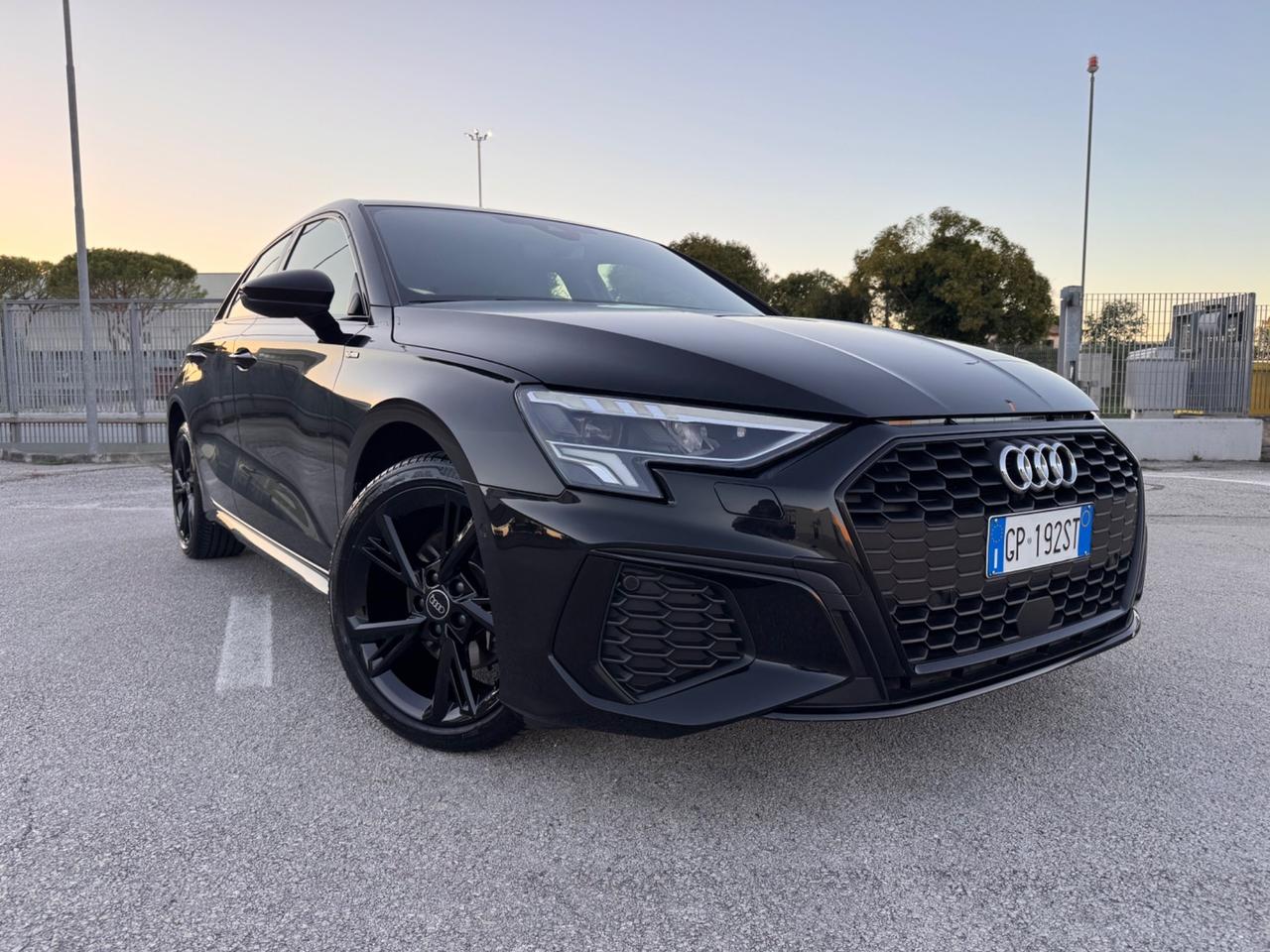 Audi A3 SPB 45 TFSI e S tronic line edition Identity Black