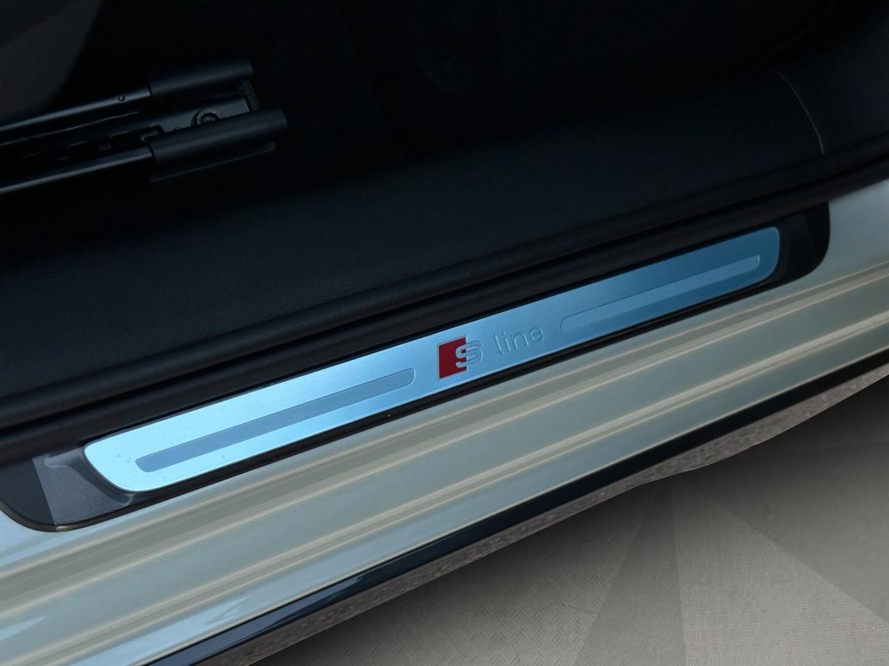 Audi A1 allstreet 30 TFSI S tronic Identity Contrast