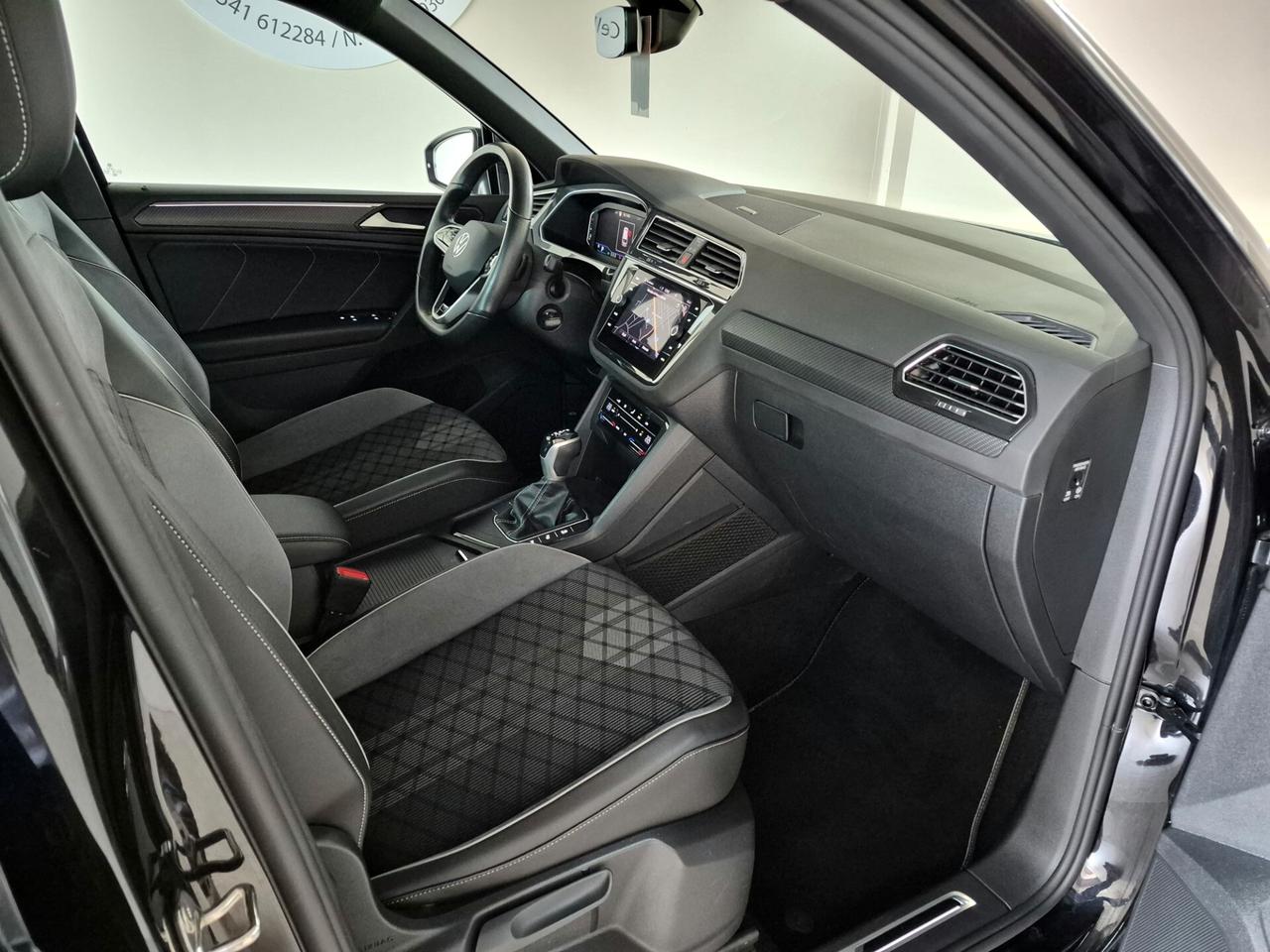 Volkswagen Tiguan 2.0 TDI 150 CV SCR DSG R-Line