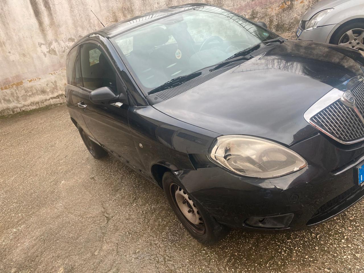 Lancia Ypsilon 1.3cc diesel (PRIVATO)-2005