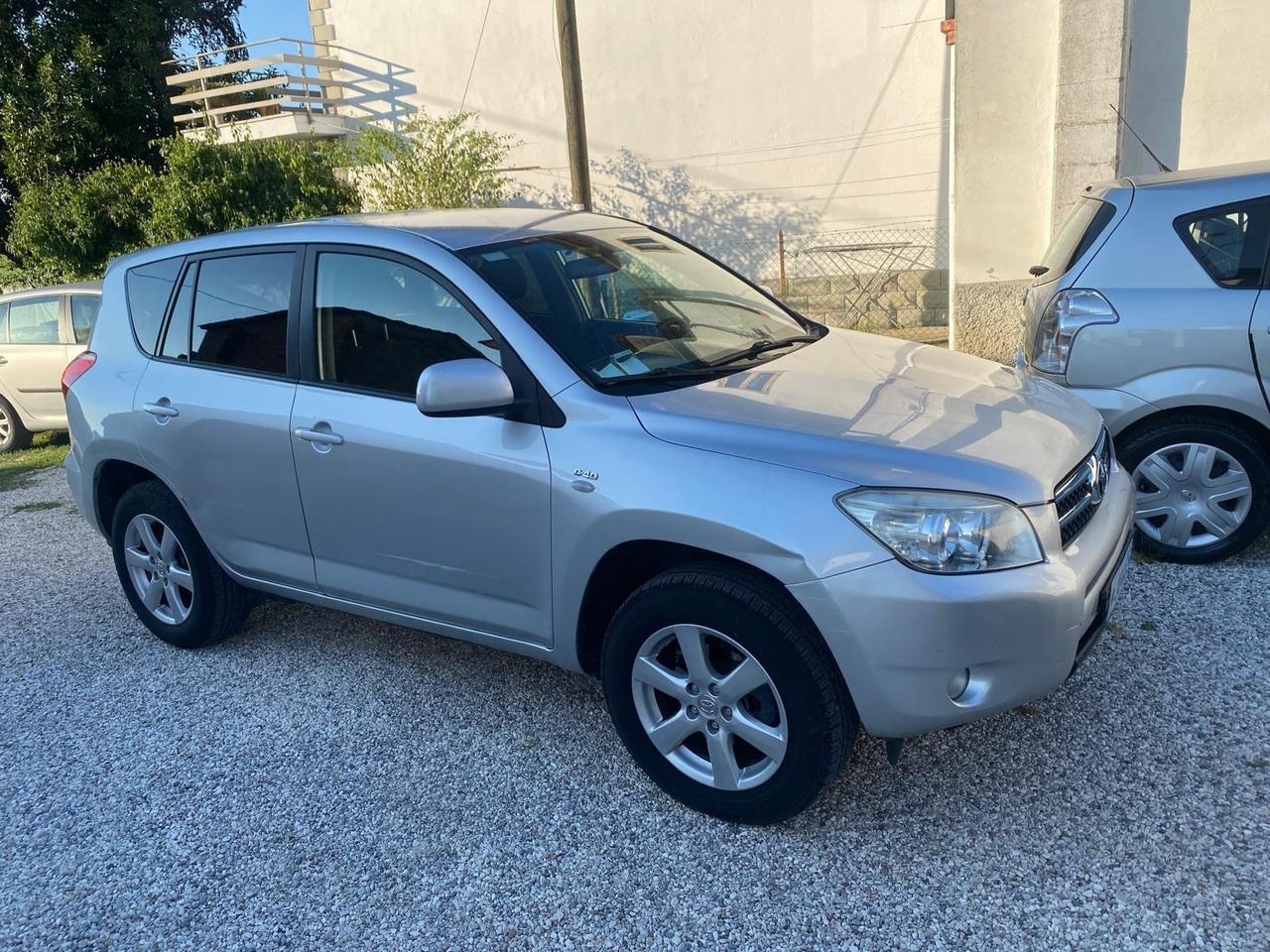 Toyota RAV 4 RAV4 Crossover 2.2 D-4D 136 CV Sol