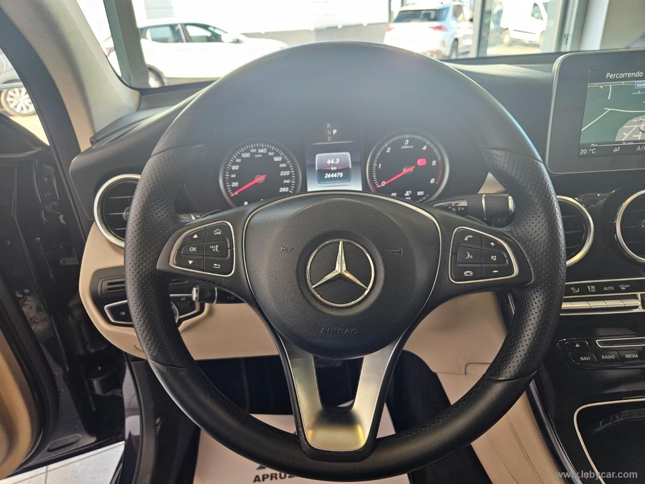 MERCEDES-BENZ GLC 220 d 4Matic Sport