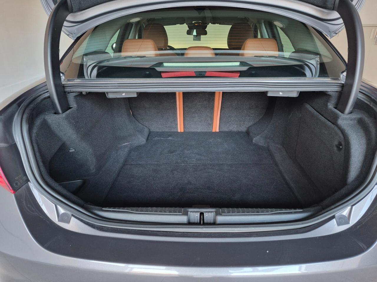 Alfa Romeo Giulia SUPER 2.2 JTDM (DIESEL) AT8 BLUETOOTH NAVI LED