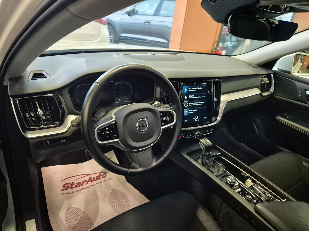 Volvo V60 Cross Country T5 AWD Geartronic Business Plus