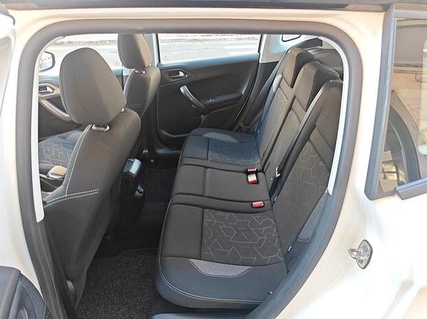 PEUGEOT 2008 1.6 HDI 100 cv - 2016