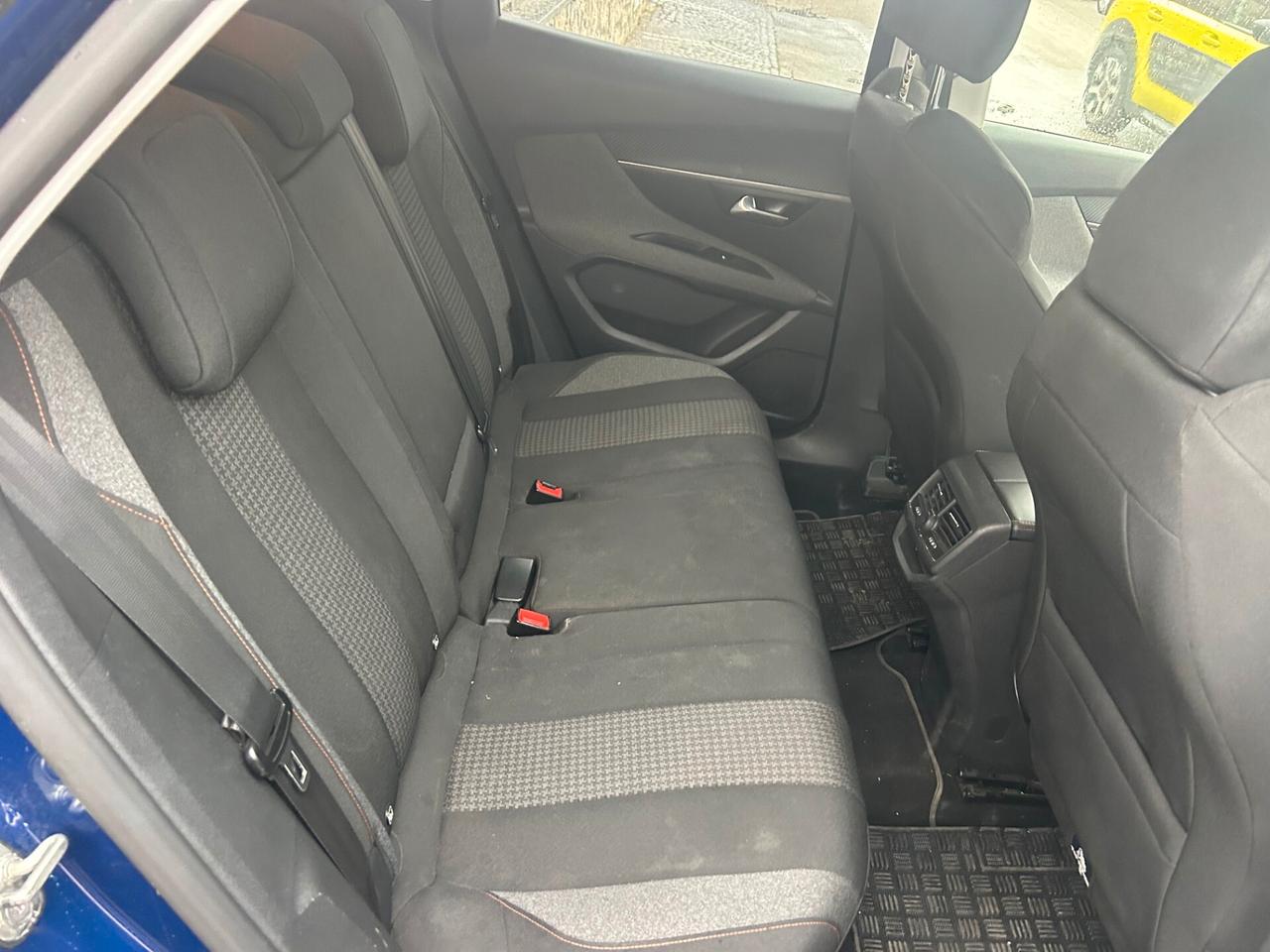 Peugeot 3008 BlueHDi 120 S&S Allure