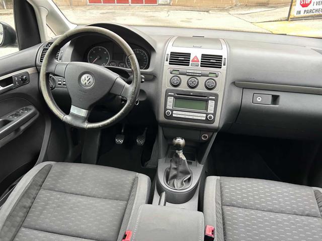 VOLKSWAGEN Touran 1.9 TDI 105CV Highline senza nessun lavoro da fare