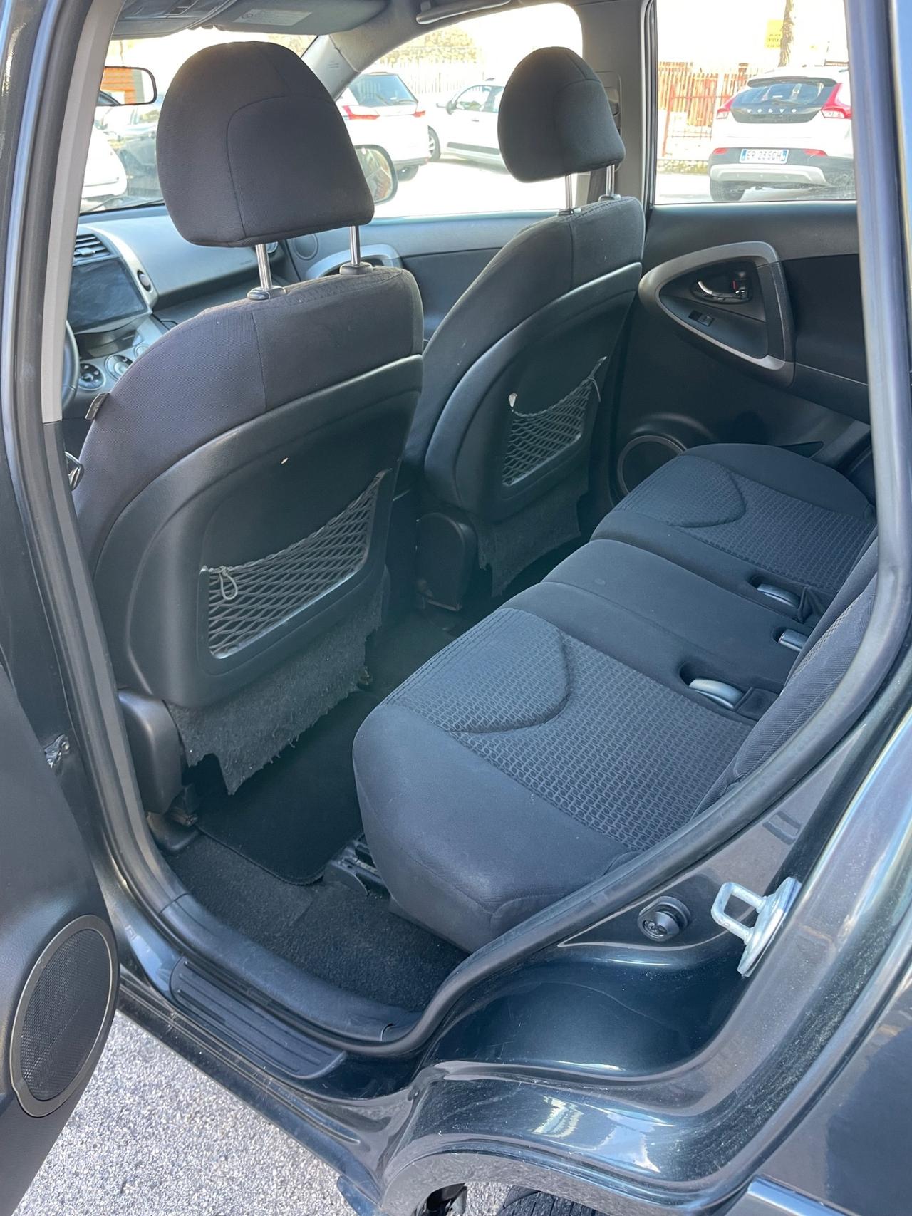 Toyota RAV 4 RAV4 2.2 D-4D 177 CV Luxury