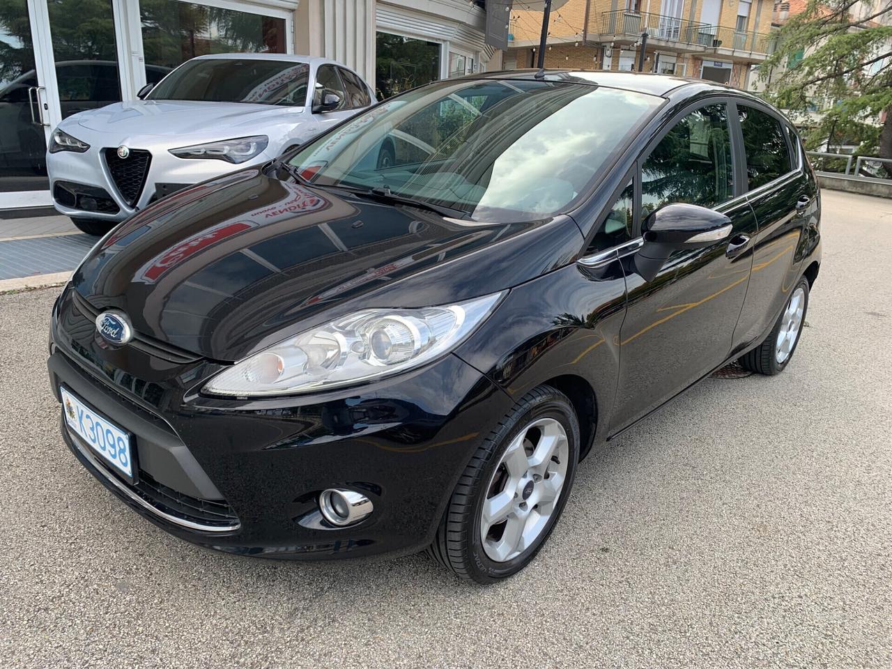 Ford Fiesta 1.4 TDCi 5p. Titanium