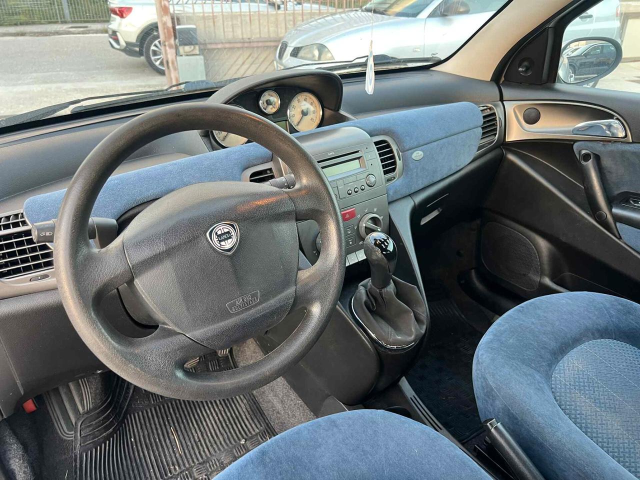 Lancia Ypsilon 1.3 MJT 70CV