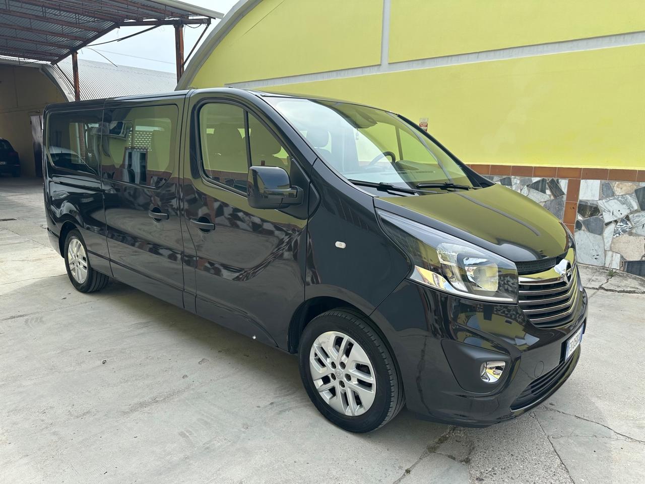 Opel Vivaro 1.6 BiTurbo 9 Posti Trasporto Disabili -2018