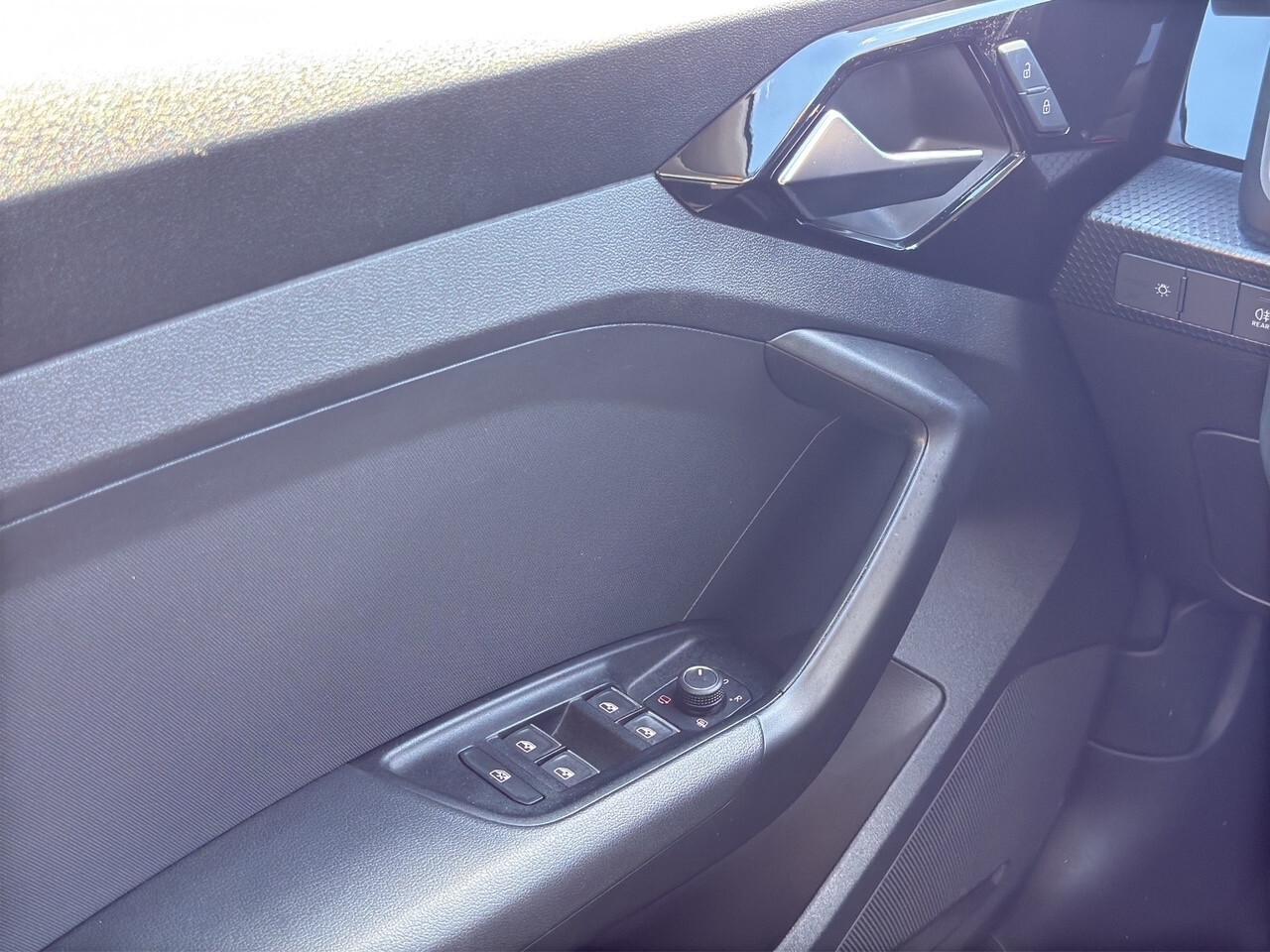 Audi A1 allstreet 30 TFSI Admired