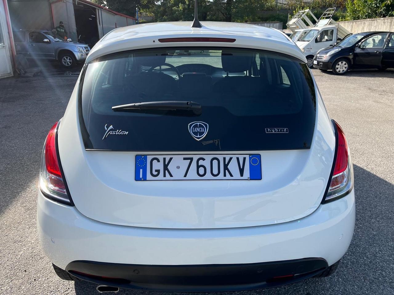 Lancia y 1.0 hybrid- 69 cv -km 69000-06/2022