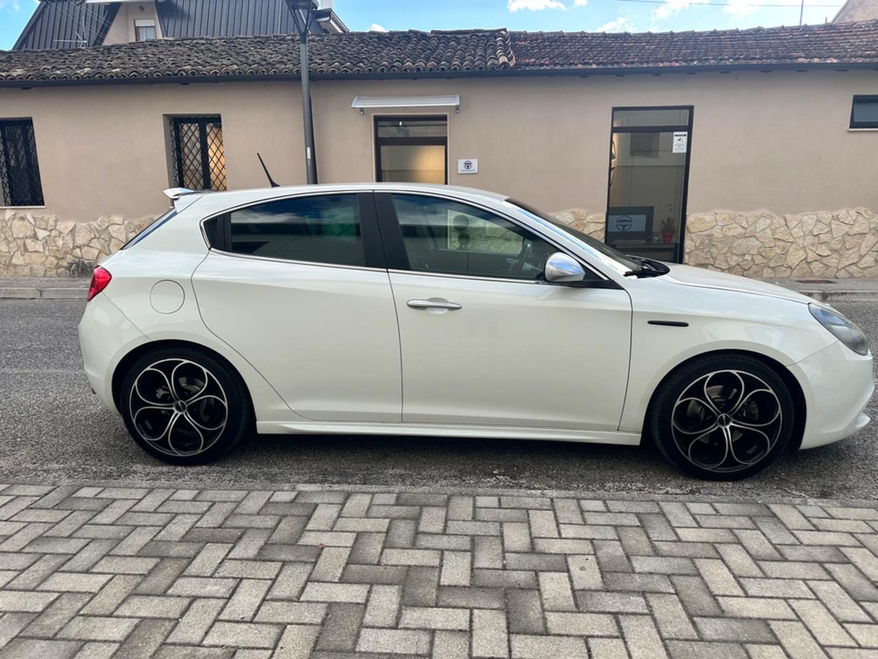 Alfa Romeo Giulietta 2.0 JTDm-2 140 CV Exclusive
