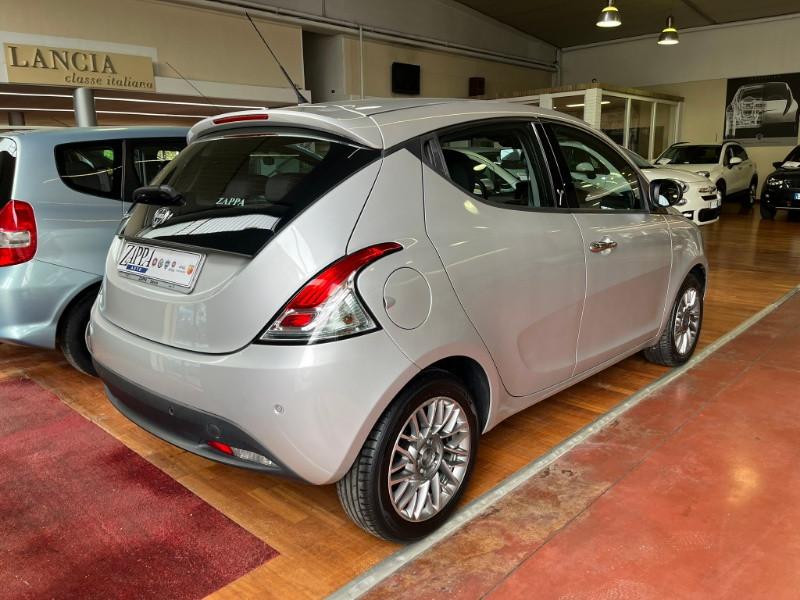 LANCIA Ypsilon 1.2 69 CV 5 porte S&S Gold