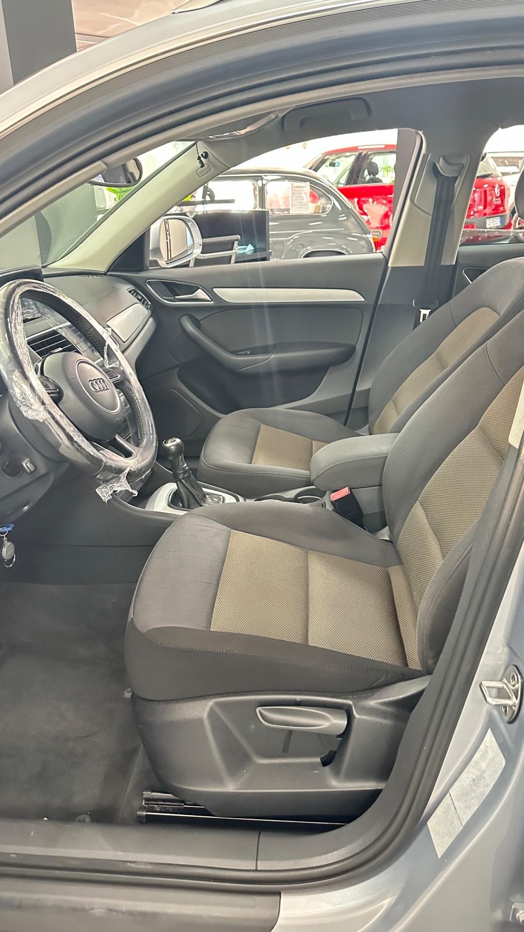 Audi Q3 2.0 TDI 150 CV Business