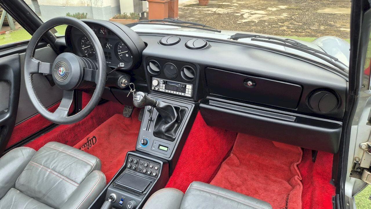 Alfa Romeo Spider 2.0i Quadrifoglio Verde – 1987