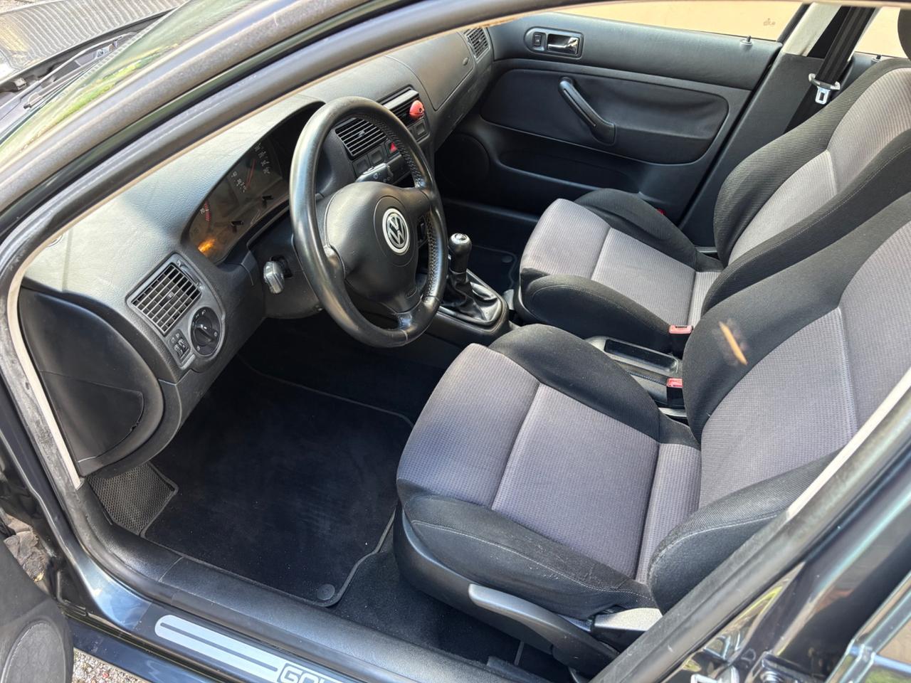 VOLKSWAGEN GOLF 1.6 HIGHLINE UNICO PROPRIETARIO SPETTACOLARE GUARDA
