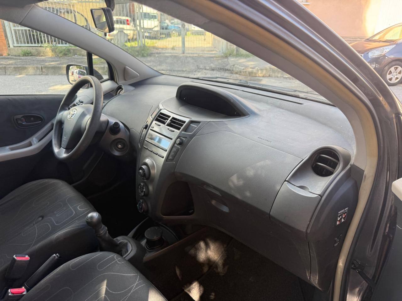 Toyota Yaris 1.0 5 porte Now GPL
