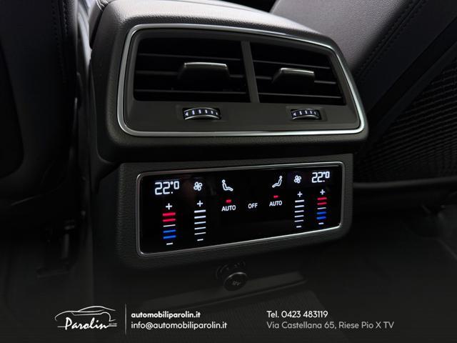 AUDI A6 Avant 55 2.0 TFSIe quattro Stronic S-line Black