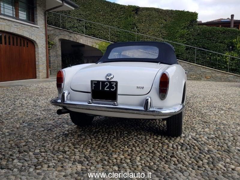 Alfa Romeo Giulia Spider 1600 - Targa FI 23