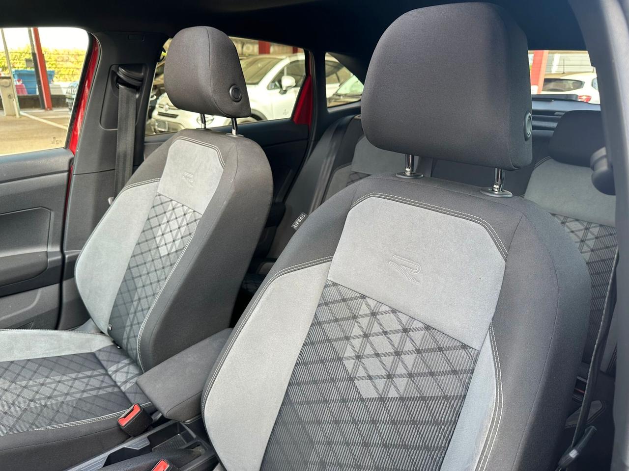 Taigo 1.0 TSI 110 CV DSG R-Line