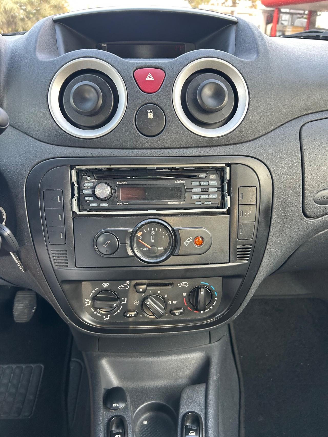 Citroen C3 1.4 cc full optional metano 2029