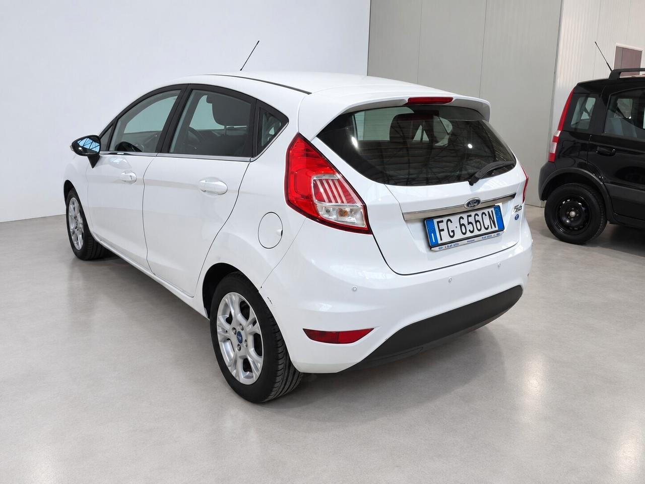Ford Fiesta 1.5 TDCi 75CV 5 porte Titanium