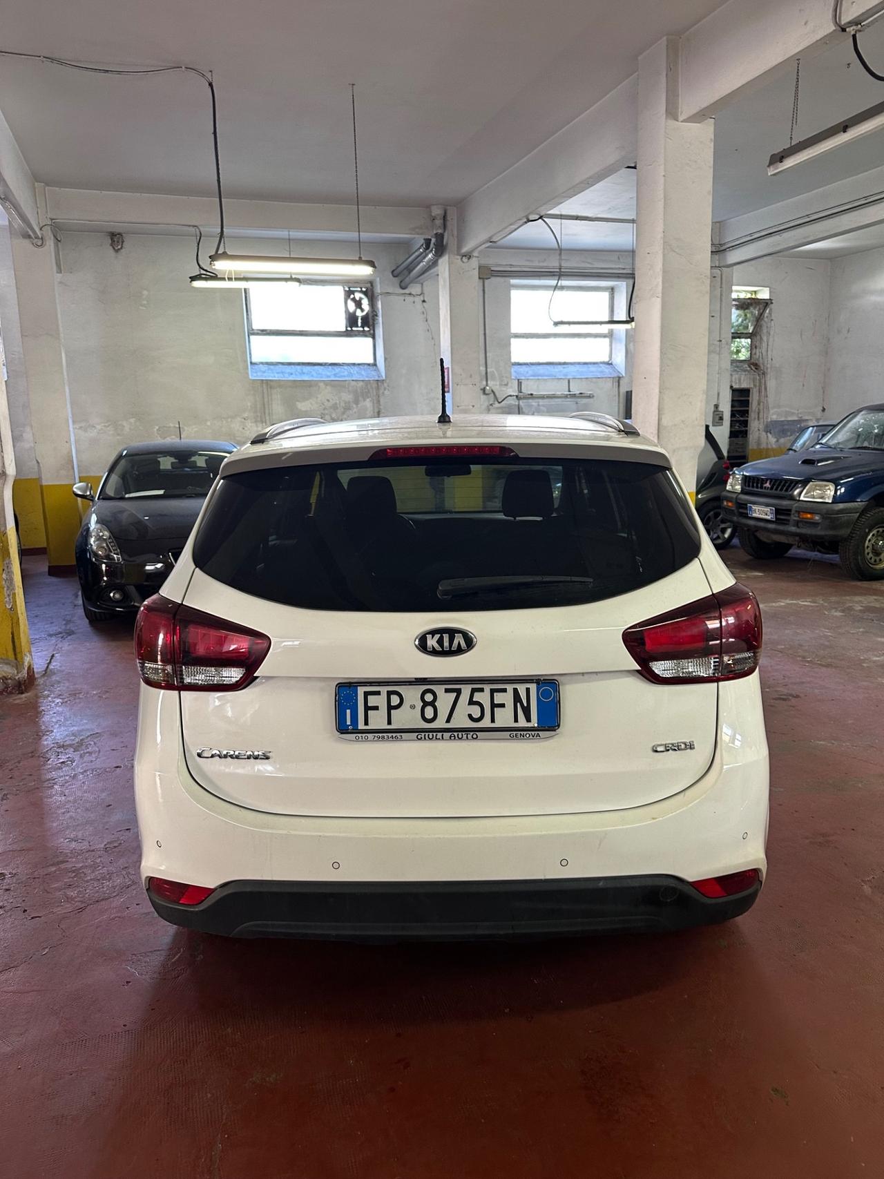 Kia Carens 1.7 CRDi 141 CV Platinum