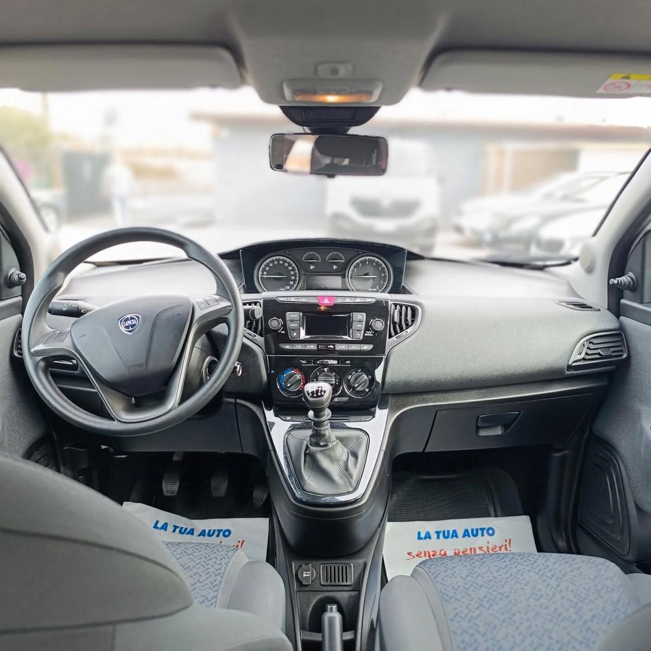 Lancia Ypsilon 1.0 S&S Hybrid Ecochic Silver IVA ESPOSTA