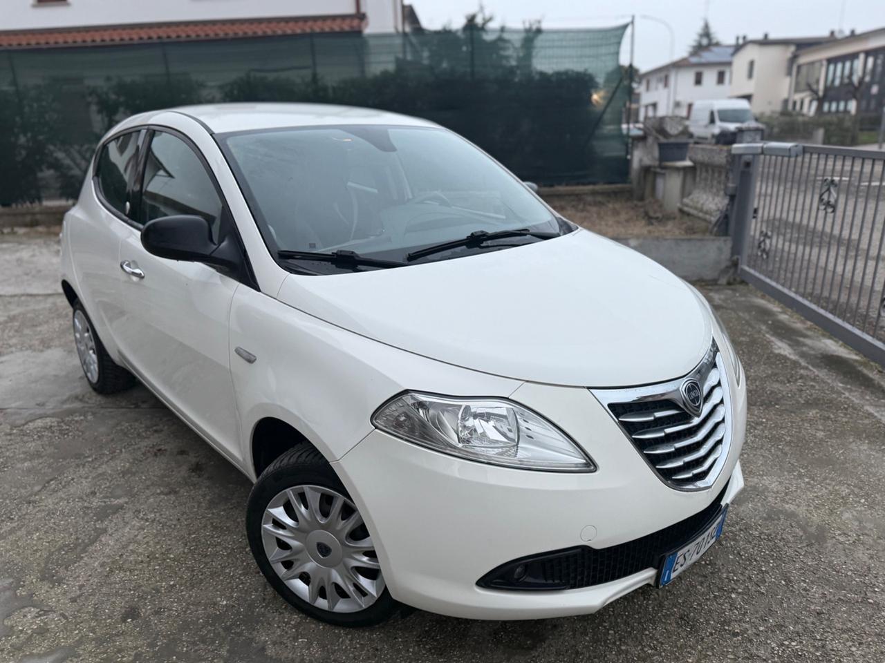 Lancia Ypsilon 0.9 METANO VALIDO 2029 2013 NEOPAT