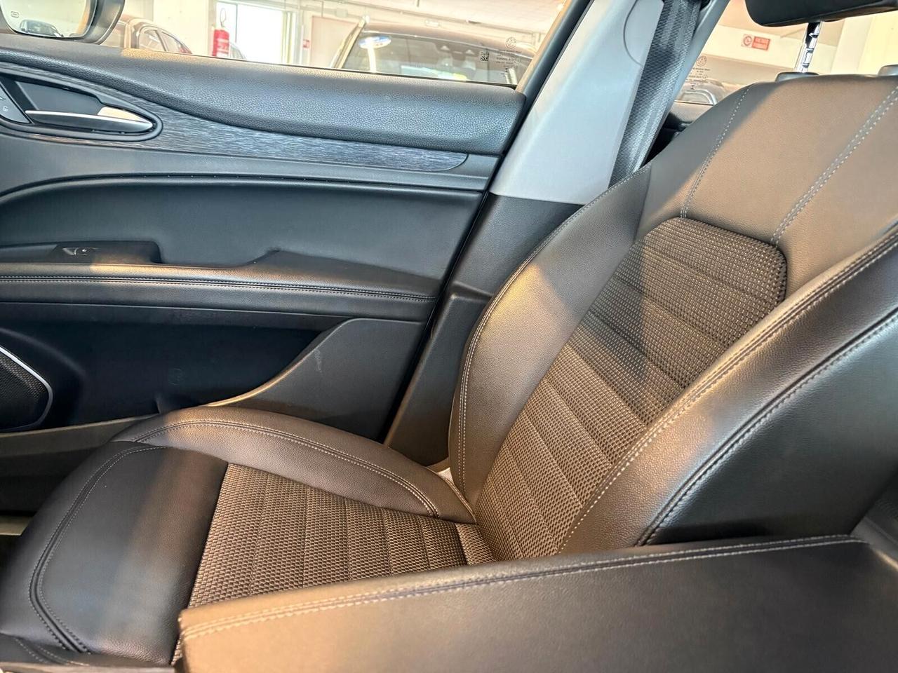 Alfa Romeo Stelvio EXECUTIVE 2.2 Turbodiesel AT8 Q4 SPOTICAR